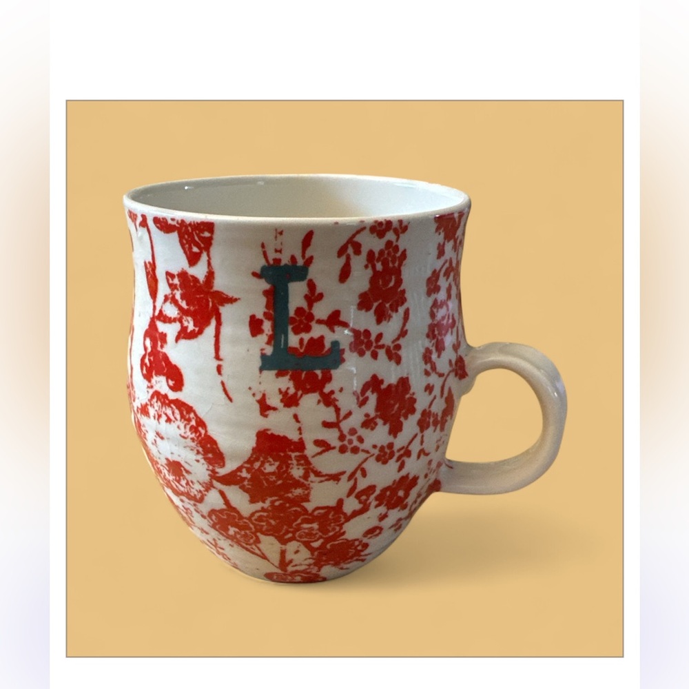 ANTHROPOLOGIE initiale “L” mug